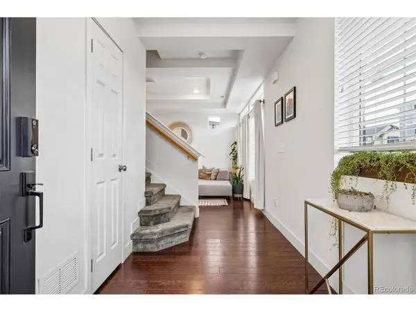 221 S Oak Hill, Aurora, CO 80018