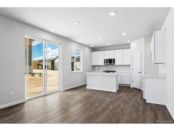 5807 N Ireland, Aurora, CO 80019