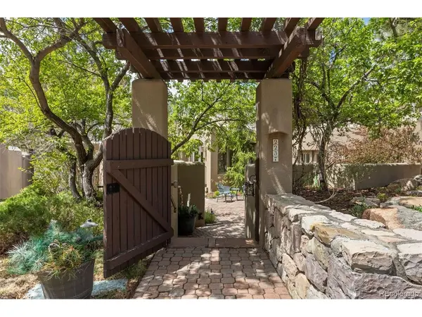 2237 Ridge Plaza, Castle Rock, CO 80108