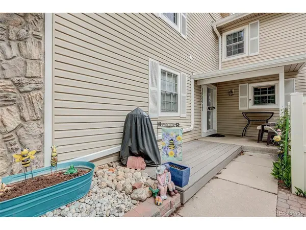 2784 S Heather Gardens, Aurora, CO 80014