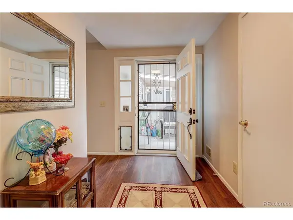 2784 S Heather Gardens, Aurora, CO 80014