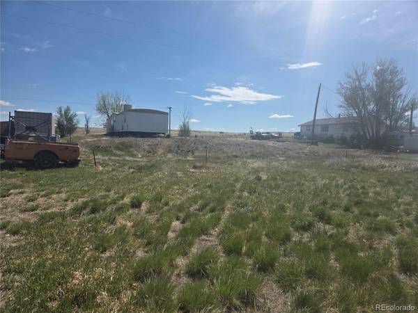 385 7th, Deer Trail, CO 80105