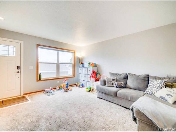 2108 Oakcrest, Castle Rock, CO 80104