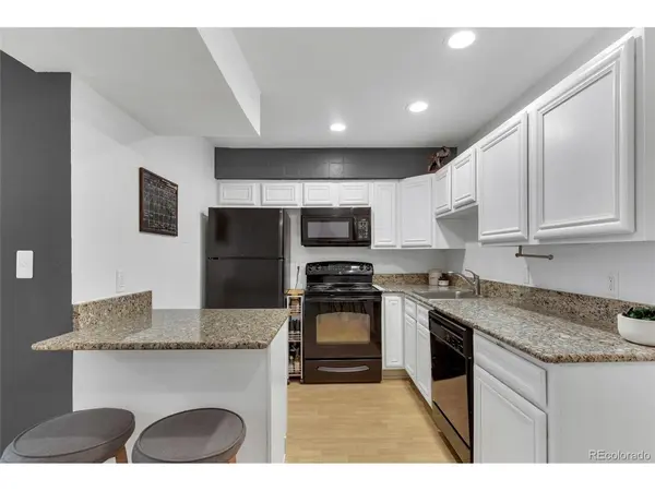 5300 E Cherry Creek South #1211, Denver, CO 80246