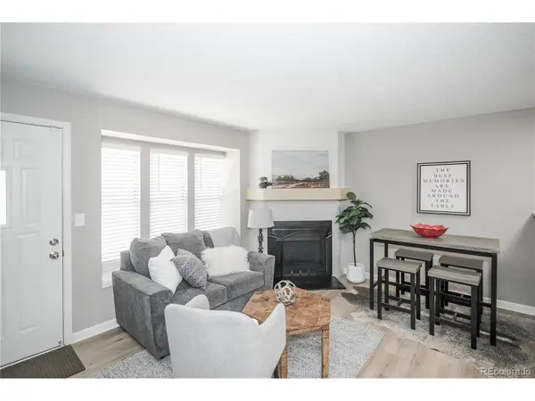 18131 E Arizona #F, Aurora, CO 80017