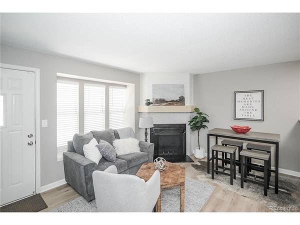 18131 E Arizona #F, Aurora, CO 80017
