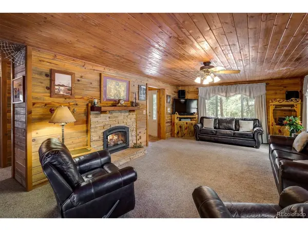 5030 Cedar, Elizabeth, CO 80107