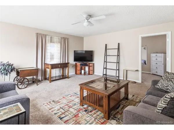 1506 Collyer, Longmont, CO 80501