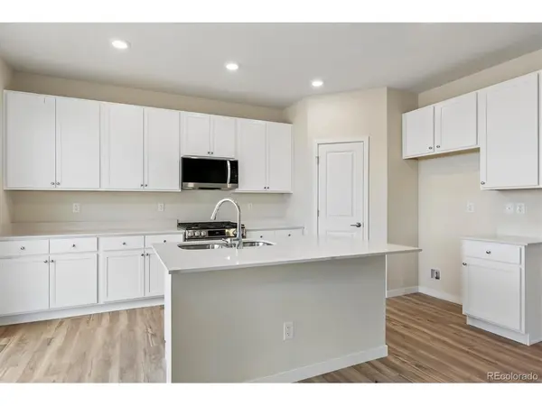 5837 N Ireland, Aurora, CO 80019