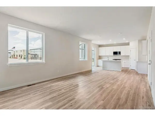 5837 N Ireland, Aurora, CO 80019