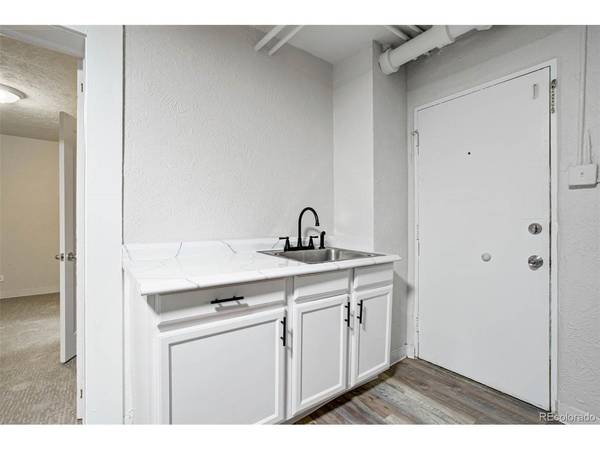 1182 Clermont #1B, Denver, CO 80220