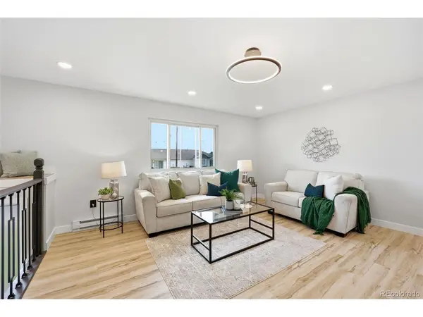 56352 Sunset, Strasburg, CO 80136