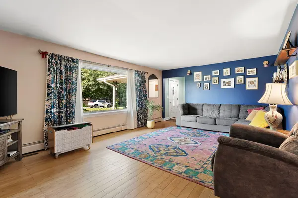 124 6th AVE, Demotte, IN 46310