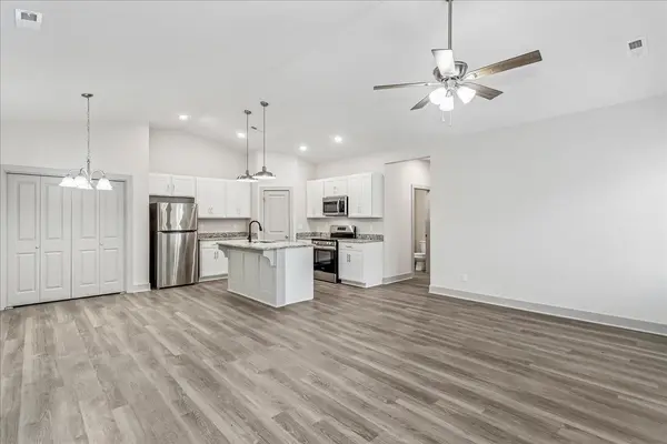 2905 S Bunker Hill Ct., Wichita, KS 67210