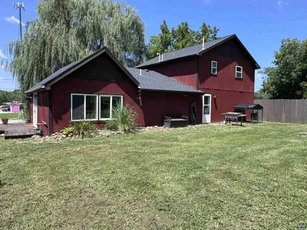 909 Linn Street, Valley Falls, KS 66088