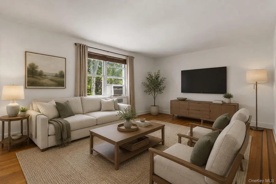 824 Palmer RD #2D, Bronxville, NY 10708