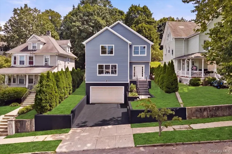 7 Wyanoke ST, White Plains, NY 10606