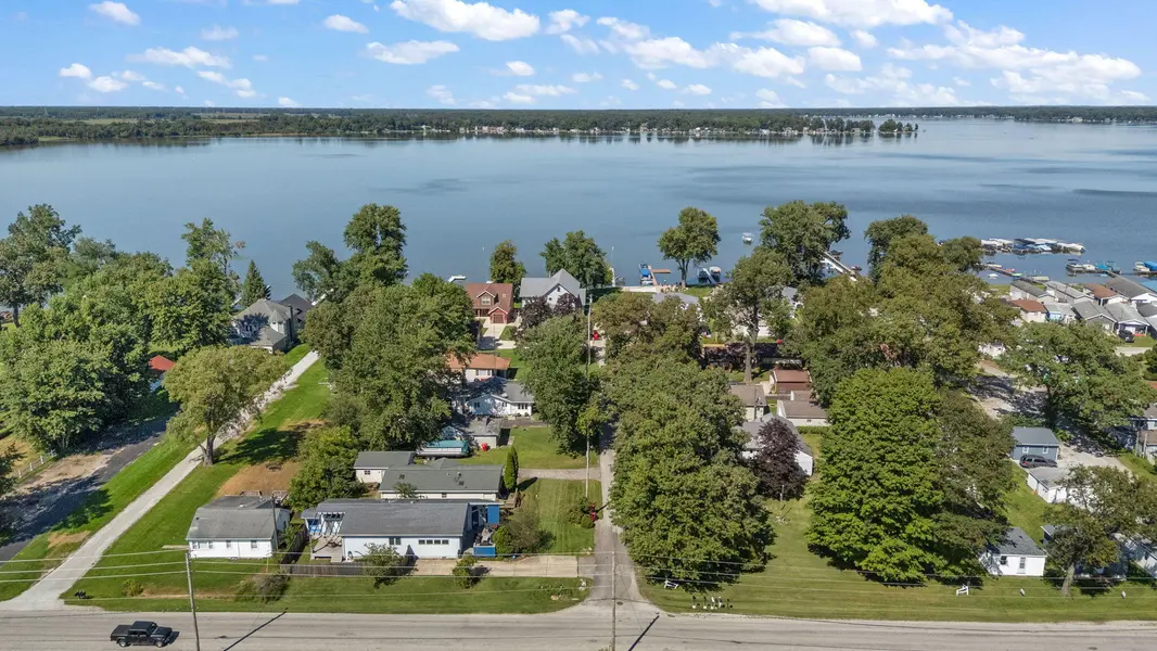 6403 S Rannells RD, Knox, IN 46534