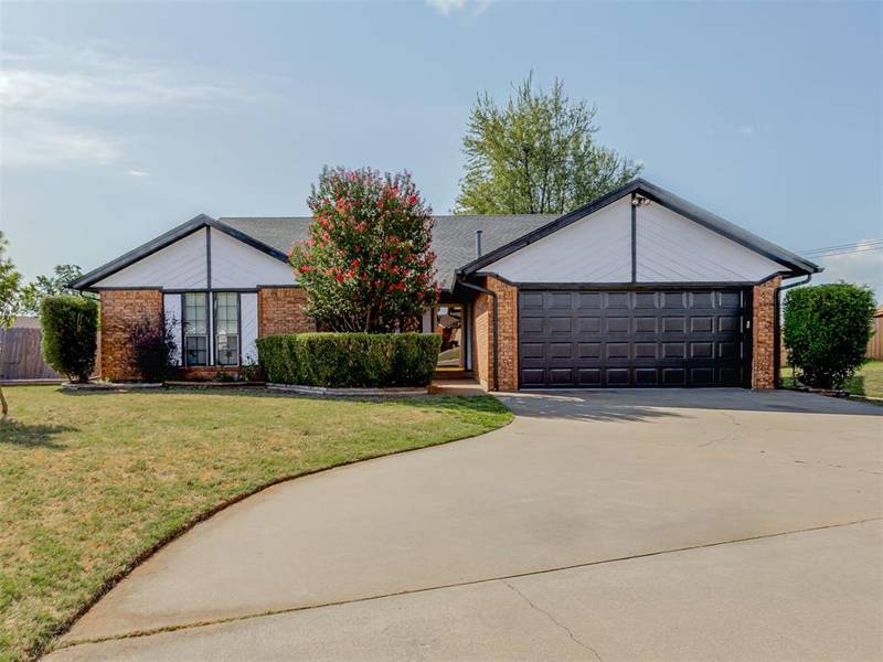 720 Tumbleweed DR, Yukon, OK 73099