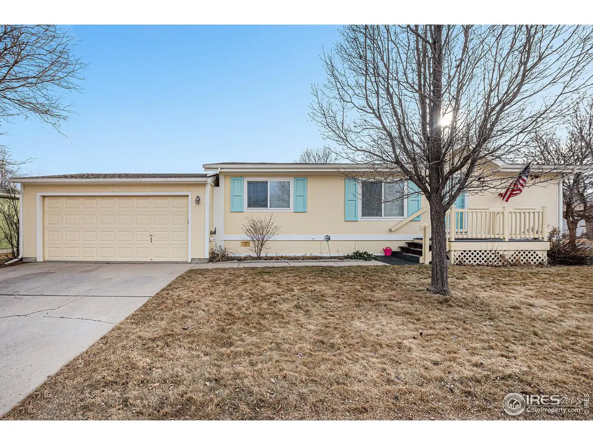 3320 Longview, Longmont, CO 80504
