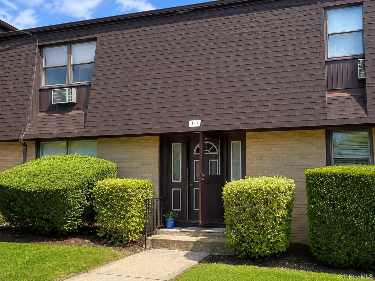 1-1 Germonds #1, Bardonia, NY 10954