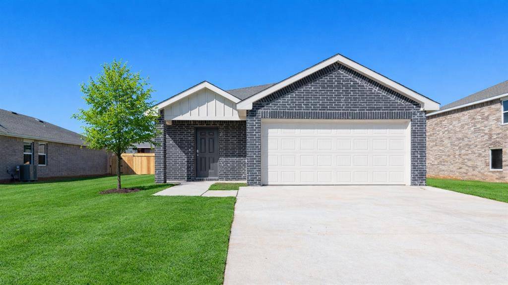 515 St. Charles PL, Newcastle, OK 73065