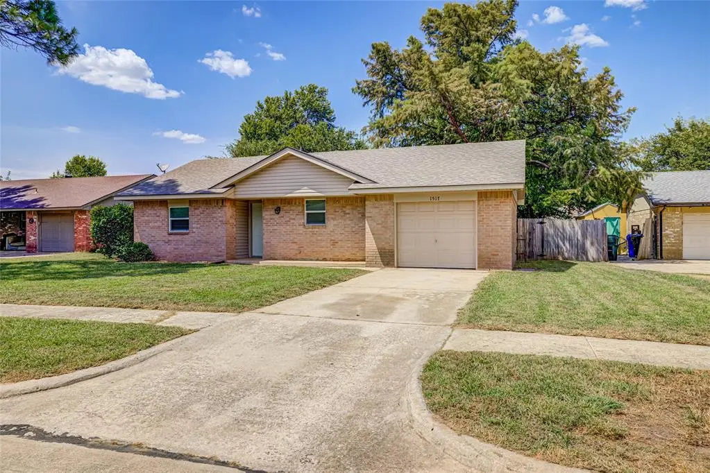 1517 Willowcliff CT, Norman, OK 73071