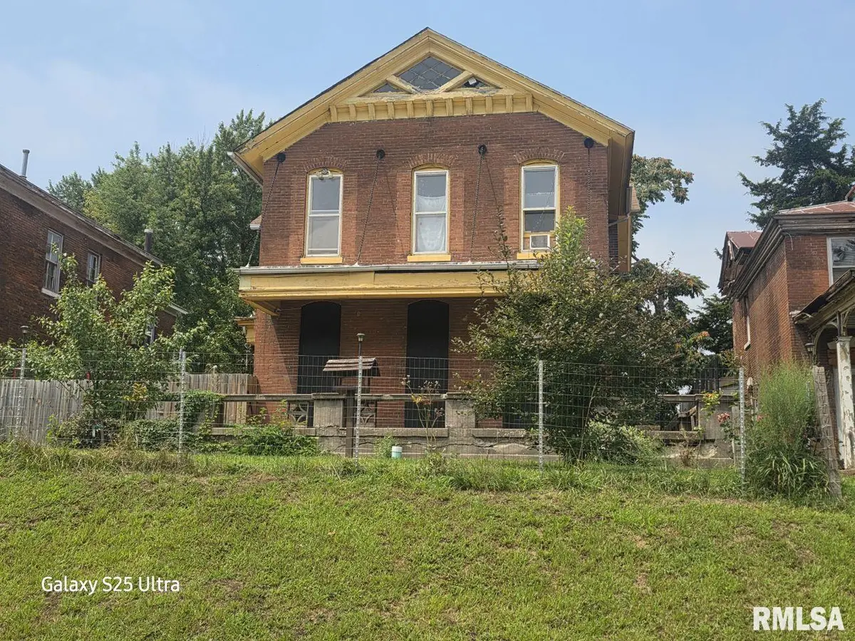 931 N 5TH ST, Quincy, IL 62301