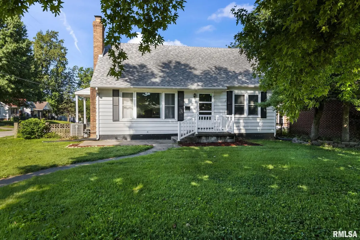 1901 Marland ST, Springfield, IL 62702