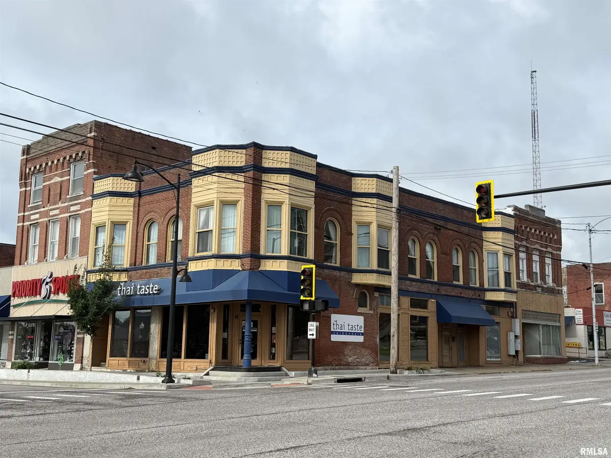 100 S ILLINOIS AVE, Carbondale, IL 62901