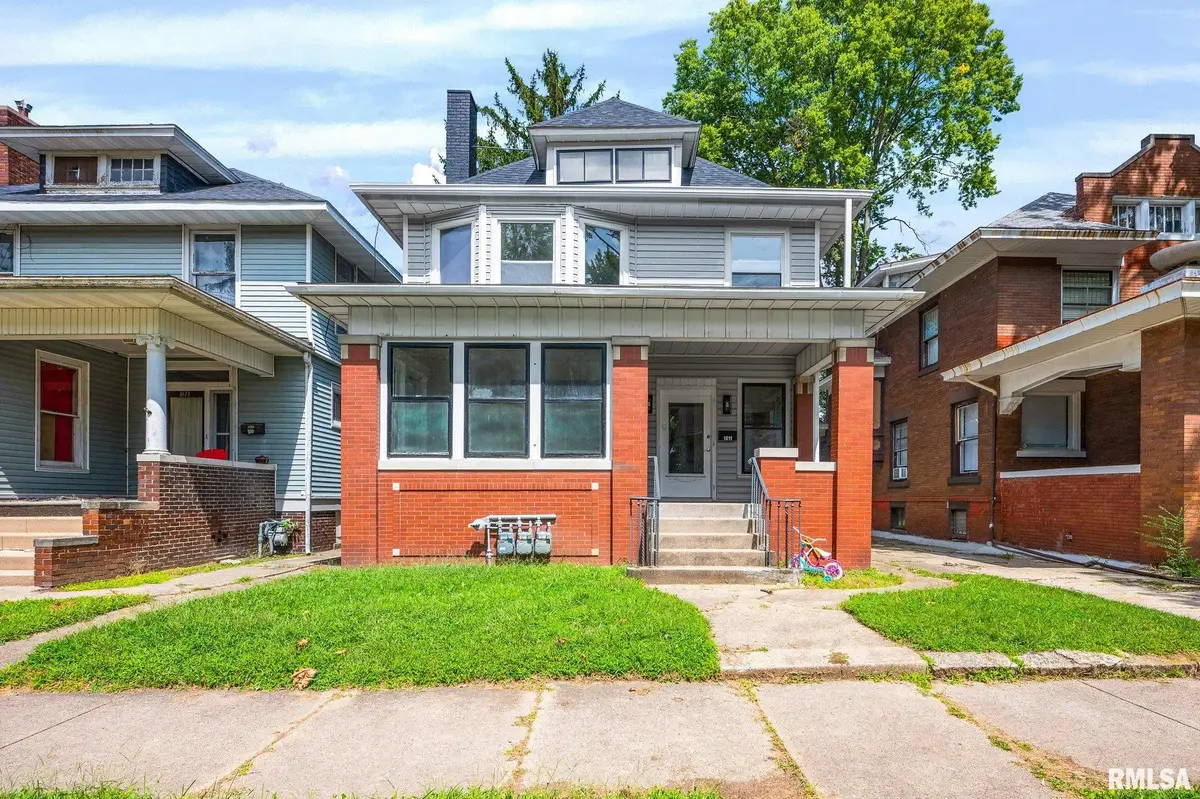 1611 W BARKER AVE, Peoria, IL 61606