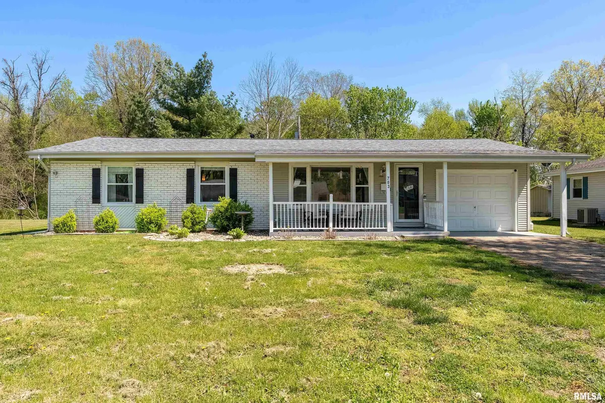 703 S Hadfield ST, Marion, IL 62959