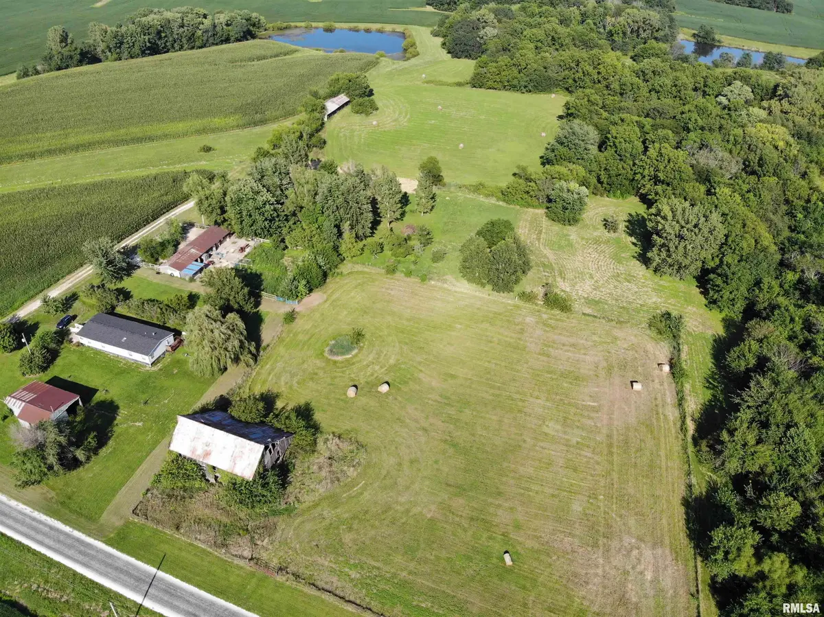 12261 & 12265 Mindale RD, La Prairie, IL 62346