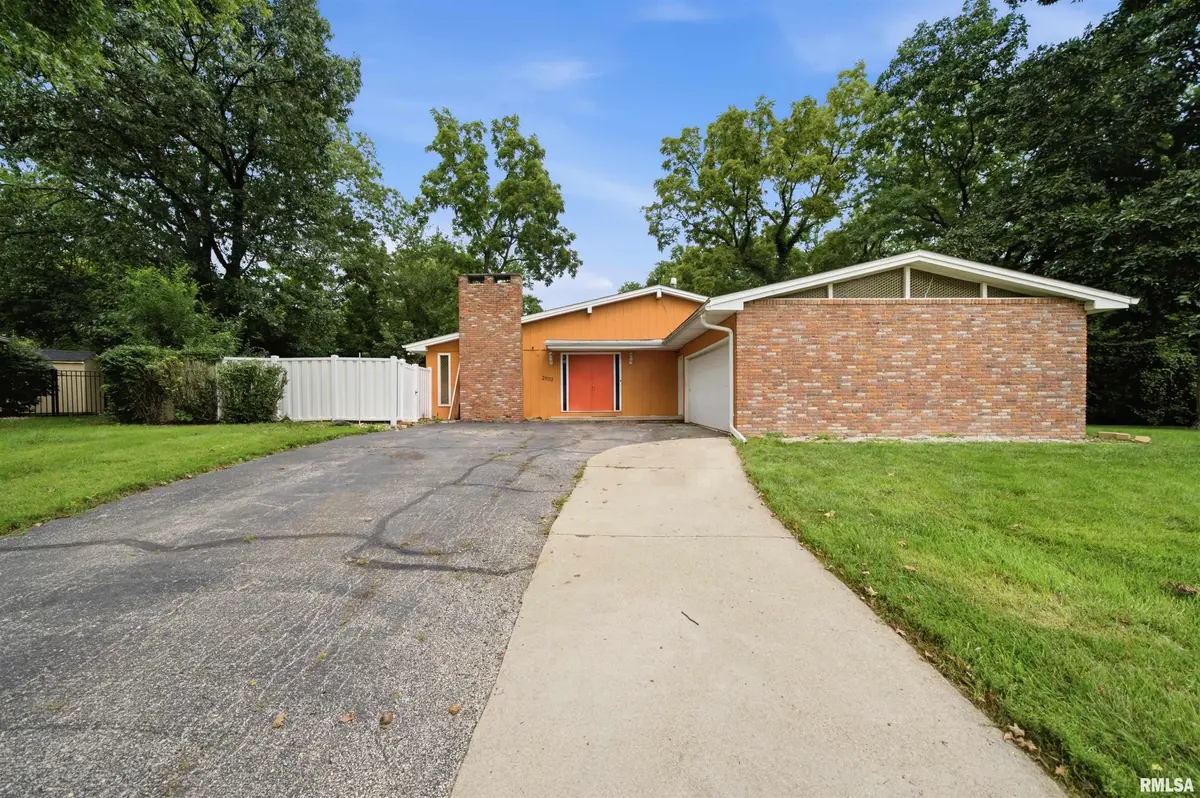 2903 W KINGSTON CT, Peoria, IL 61604