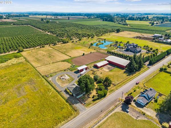 10093 NE WISEACRE LN, Aurora, OR 97002