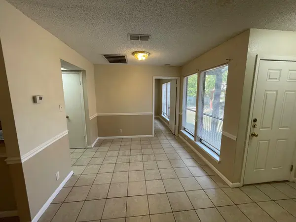 318 W William Cannon DR #A, Austin, TX 78745