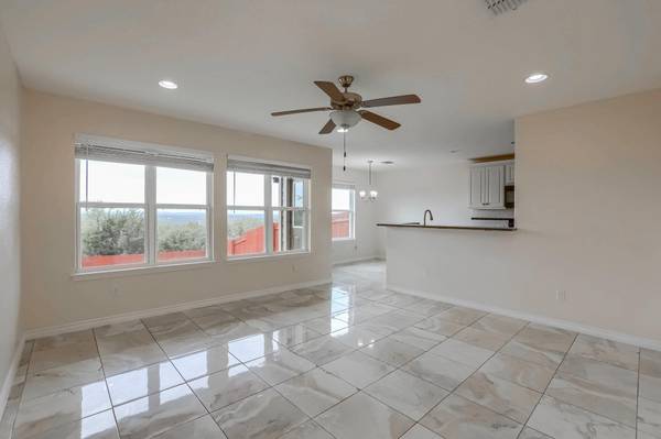 20111 Travis DR #B, Lago Vista, TX 78645