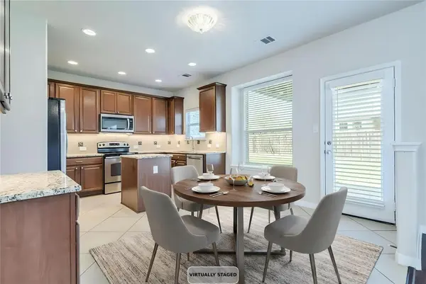 17708 Linkhill DR, Dripping Springs, TX 78620