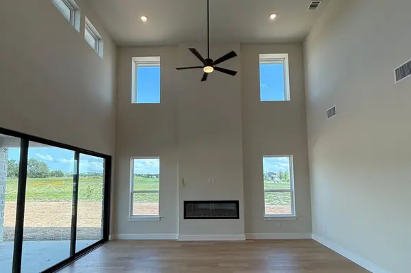 1412 Paxton LN, Florence, TX 78633