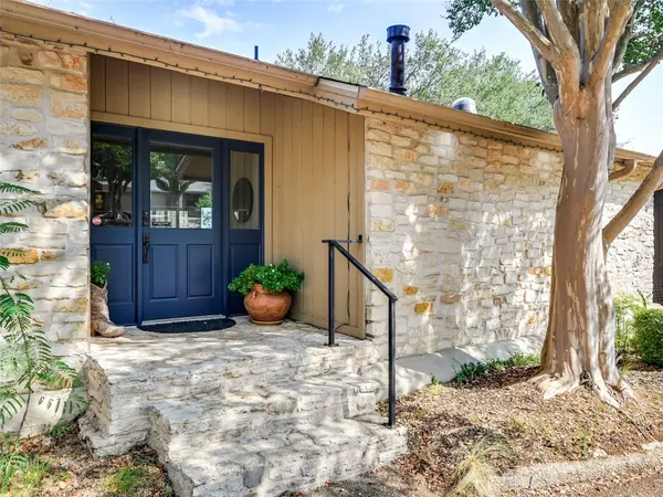 2207 Cypress PT E, Austin, TX 78746