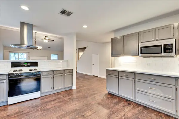 9706 Moorberry ST, Austin, TX 78729
