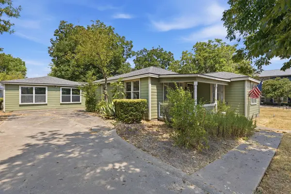 208 Highway 79, Hutto, TX 78634