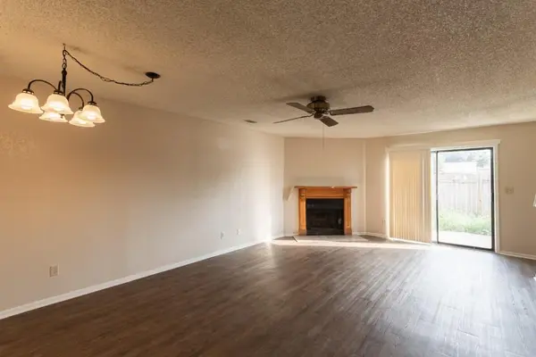 1602 Mill ST #C, San Marcos, TX 78666