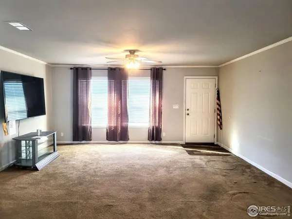 435 N 35th #327, Greeley, CO 80631