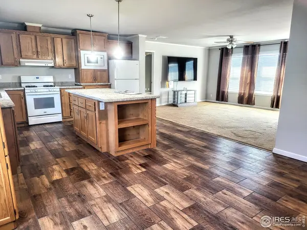 435 N 35th #327, Greeley, CO 80631