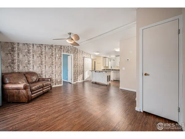 3320 Longview, Longmont, CO 80504