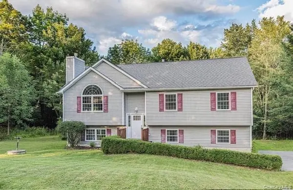 86 Maples RD, Middletown, NY 10940