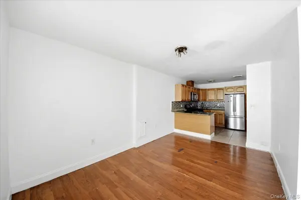 2975 Edson AVE, Bronx, NY 10469