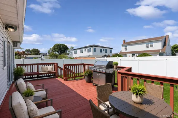 1016 Washington AVE, Westbury, NY 11590