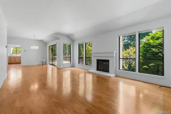 371 Heritage HLS #A, Somers, NY 10589
